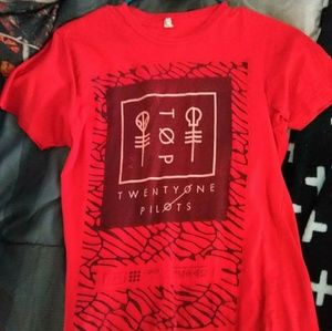 Twenty One pilots tee